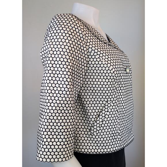 ANN TAYLOR Crop Swing Blazer 2 White Black Silk Embroidered Honeycomb Pattern - Picture 4 of 11